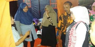 Siti Mukaromah Kunjungi Korban Kebakaran