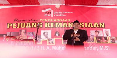 Politik dan Demokrasi Bertujuan untuk Kemanusiaan