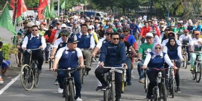 Menpora Gelorakan Masyarakat untuk Berolahraga Sepeda