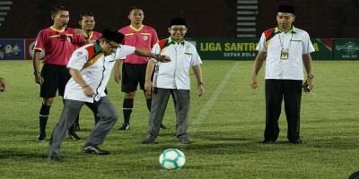 Cak Imin Siap Komandani PSSI