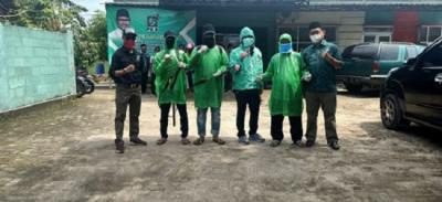 Jalankan Mandat DPP, DPC PKB Serang Lakukan Penyemprotan Disinfektan di Kragilan