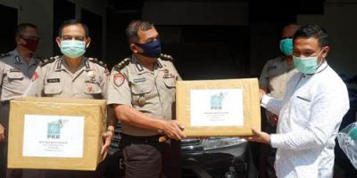 DPW PKB Riau Sumbang Face Shield ke RS TNI dan RS Bhayangkara Polri