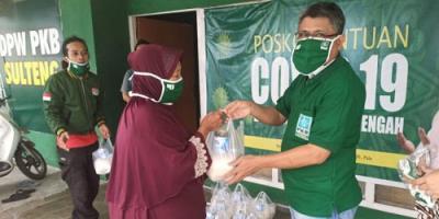 Sambut Ramadhan DPW PKB Sulteng Bagikan Paket Sembako