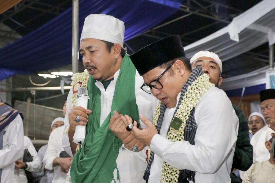 Bareng KHR Kholil As`ad Syamsul Arifin, Gus Imin Hadiri Maulid Nabi di Bogor