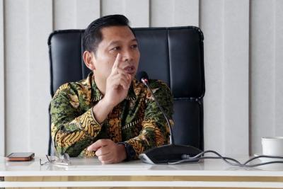 Sesalkan Penonaktifan Mendadak 11 Juta Peserta PBI JKN, Zainul Munasichin: Sangat Merugikan Masyarak